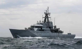 Tàu tuần tra ngoài khơi HMS Mersey của Hải quân Hoàng gia Anh. Ảnh: UK Royal Navy.
