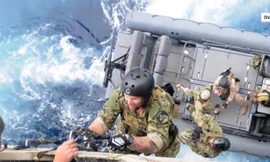 Lính đặc nhiệm Hải quân Mỹ thực hiện nhiệm vụ trên biển. Ảnh: Nbcsandiego.