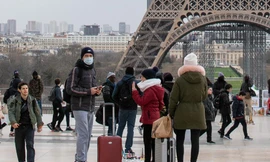 Pháp cấm tất cả các chuyến đi không cần thiết. Ảnh: Getty.