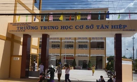Từ chuyện trốn nhà đi chơi đến bạo lực học đường