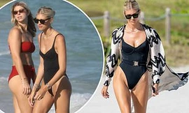 Siêu mẫu cao 1m80 diện áo tắm thả dáng quyến rũ 'nghẹt thở' ở Miami
