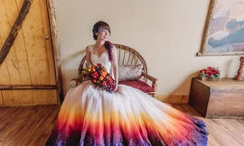 Cô gái khởi nghiệp với bộ váy cưới độc lạ