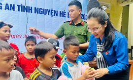 Lan tỏa yêu thương, thắp sáng vùng cao