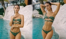 Người mẫu 9x Carmella Rose thả dáng quyến rũ mê mẩn với bikini