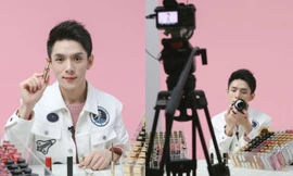 Trung Quốc: Phụ nữ mua hoa và cây, nam giới chuộng mỹ phẩm 