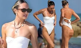 Siêu mẫu Nam Phi Candice Swanepoel rực lửa siêu quyến rũ