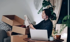 Nhiều người trẻ chưa hết tháng đã hết tiền