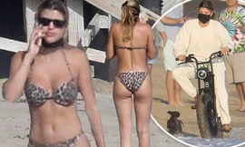 Sofia Richie diện bikini tắm biển cùng bạn trai hơn 15 tuổi giữa dịch COVID-19