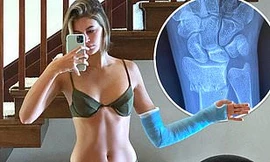Con gái siêu mẫu Cindy Crawford diện bikini tôn dáng thon