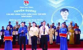 Hà Tĩnh tuyên dương đảng viên trẻ, cán bộ công chức, viên chức trẻ giỏi