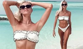 Siêu mẫu cao 1m80 Devon Windsor đẹp như mộng trong clip áo tắm