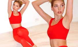 Elsa Hosk khoe đường cong 'gây mê' khi ở nhà giữa mùa dịch