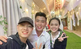 Xuân Trường bất ngờ có mặt trong lễ ăn hỏi Duy Mạnh-Quỳnh Anh