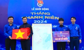 Nhiều phần việc ý nghĩa trong lễ khởi động Tháng Thanh niên ở xã biên giới Nghệ An