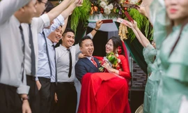 Đám cưới ở Bình Định trang trí bằng 200kg rau củ, khách ăn cỗ được gói mang về