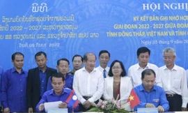 Ký kết ghi nhớ