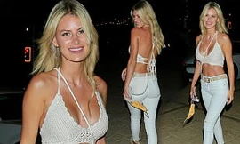 Nữ stylish xinh đẹp gợi cảm ra phố nhưng bị chỉ trích vì điều này