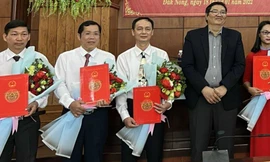 Toàn cảnh buổi lễ công bố quyết định điều động, bổ nhiệm nhân sự mới ở Đắk Nông