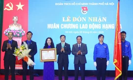 Thành Đoàn Hà Nội nhận Huân chương Lao động hạng Ba