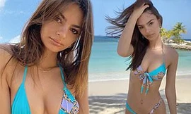 'Nàng mẫu mặc bikini đẹp nhất' rực lửa thanh xuân