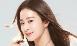 Kim Tae Hee nhan sắc quyến rũ đáng ngưỡng mộ ở tuổi 40