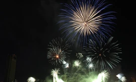 Đầy xúc cảm với câu chuyện tình bạn kể bằng pháo hoa của Đội Pháp