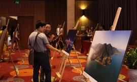 Cuộc thi năm nay nhận được 1193 tác phẩm dự thi của 254 tác giả đến từ các tỉnh thành trong cả nước. Ảnh: Giang Thanh