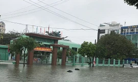 Sở Giáo dục và Đào tạo Đà Nẵng quyết định cho học sinh, sinh viên toàn thành phố nghỉ học ngày mai (10/12).