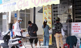 Đà Nẵng: Nơi đóng cửa im lìm, nơi tranh thủ bán trước lệnh cấm dịch vụ ăn uống