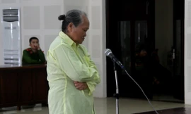 Bị cáo 68 tuổi ra tòa lần 2 vì tội vận chuyển trái phép chất ma túy