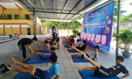 Lớp dạy bơi của các chiến sĩ Mùa hè xanh Đoàn Thanh niên trường ĐH Thể dục Thể thao Đà Nẵng sẽ giúp các em có hoàn cảnh khó khăn trên địa bàn quận Thanh Khê (Đà Nẵng) được học bơi miễn phí, tránh nguy cơ đuối nước