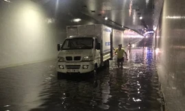Hầm chui trăm tỷ ở Đà Nẵng ngập nước vào rạng sáng 30/4.