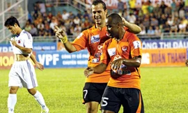 Tuyển Việt lại mời cầu thủ từ trời Tây!