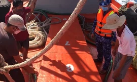 Video: Cảnh sát biển bắt giữ tàu chở 110.000 lít dầu lậu