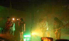 Giới trẻ Hà Thành cuồng nhiệt đêm nhạc Rock