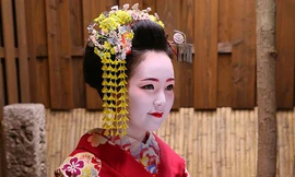 Á hậu Thụy Vân hóa nàng Geisha kiều diễm
