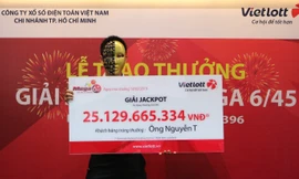 Bản tin 8H: Hơn 25 tỷ đồng đã về tay chủ nhân giải Jackpot trước Tết