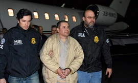 El Chapo bị dẫn độ sang Mỹ vào năm 2017. Ảnh: Reuters
