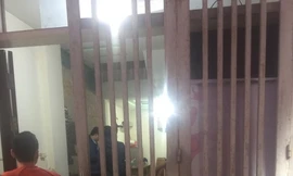 Bản tin 8H: Nam sinh phát hiện chủ nhà chết trong tư thế treo cổ ở Hà Nội