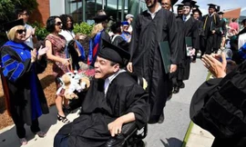 4 người trẻ khuyết tật tài năng vượt lũy tre làng, vươn ra thế giới