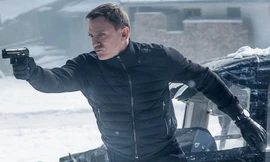 Đoàn phim James Bond làm căn cứ không quân Anh náo loạn, 400 người sơ tán