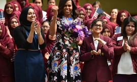 Bà Michelle Obama rất coi trọng việc tạo ra môi trường giáo dục tốt nhất cho các bé gái.