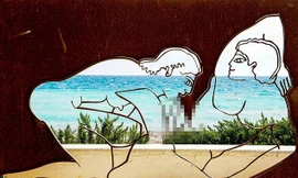 Loạt tác phẩm điêu khắc mô tả hành vi tình dục dựng ở bãi biển gây bức xúc