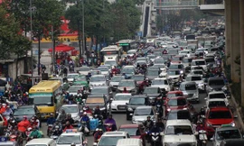 Đường phố Hà Nội ùn tắc kinh hoàng trong ngày 27 Tết