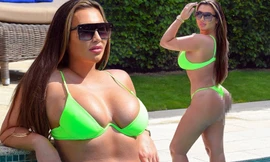 Lauren Goodger diện bikini khoe ba vòng nóng bỏng bên hồ bơi