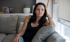 Sao nữ kể về 12 năm tham gia 'giáo phái tình dục'