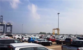 Lượng xe ô tô nhập khẩu về Việt Nam tăng mạnh khiến giá xe trung bình cũng giảm gần 40 triệu đồng/xe