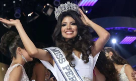 Hoa hậu Peru 2019 Anyella Pamela Grados bị tước vương miện sau bê bối say xỉn.