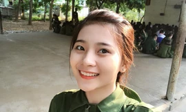 Dàn gái xinh ĐH Kinh tế TP.HCM toàn Hoa khôi, người mẫu nổi tiếng