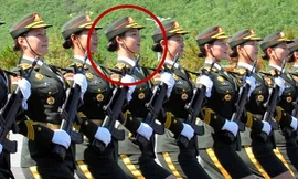 Mẫu nội y bỏ việc trở thành ‘nữ quân nhân xinh đẹp nhất Trung Quốc’ 